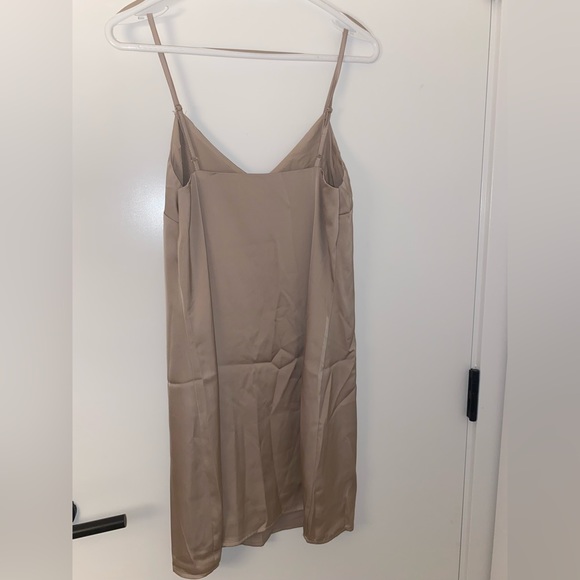 BRAND NEW - Picture 2 of 5